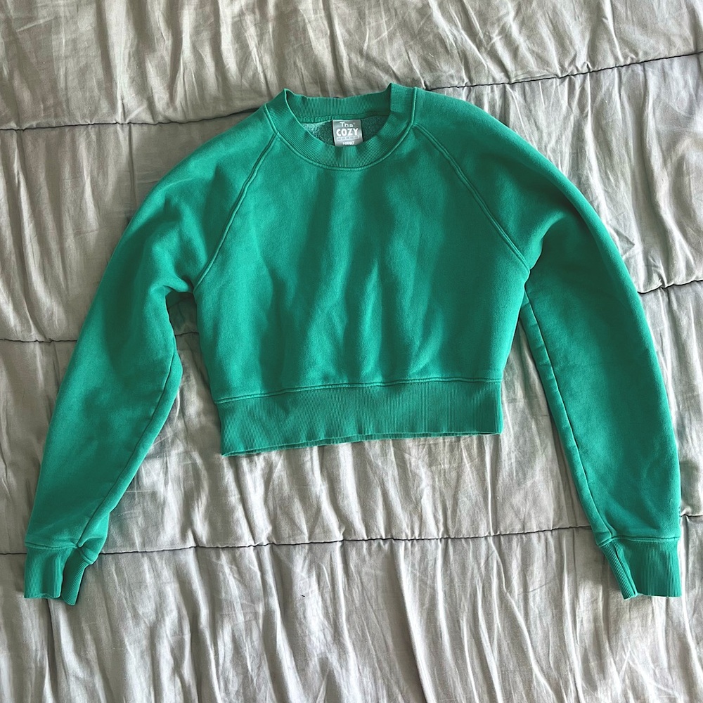 TNA COZY FLEECE PERFECT GREEN CROPPED CREWNECK